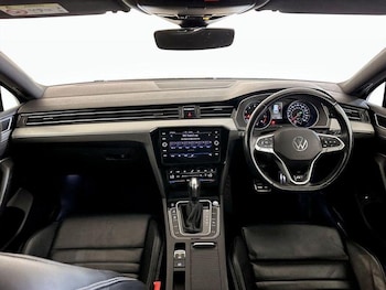Used Volkswagen Passat 2021 for sale - 76285384: Photo
