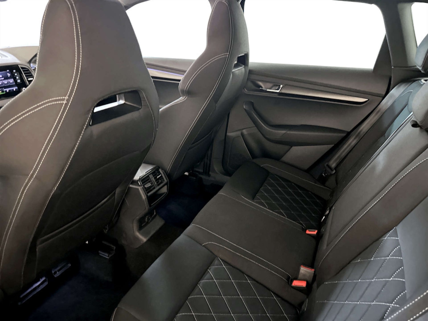 Used Skoda Karoq 2022 for sale - 77288559: Photo 13