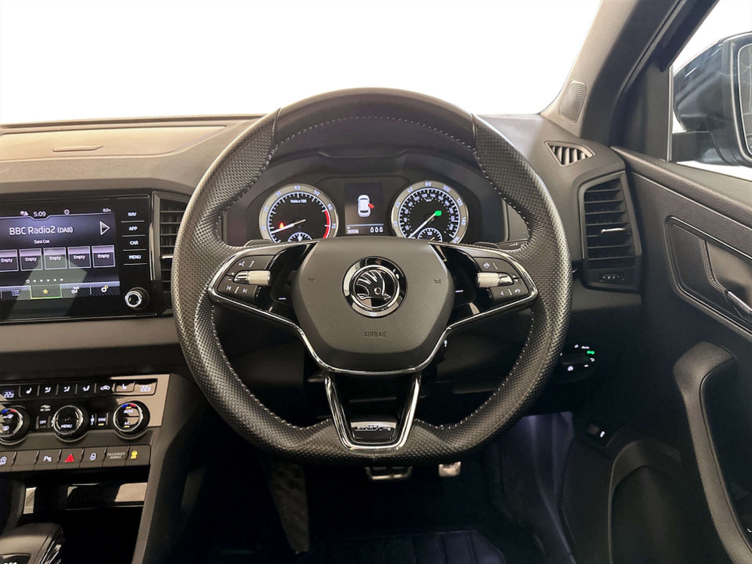 Used Skoda Karoq 2022 for sale - 77288559: Photo 15