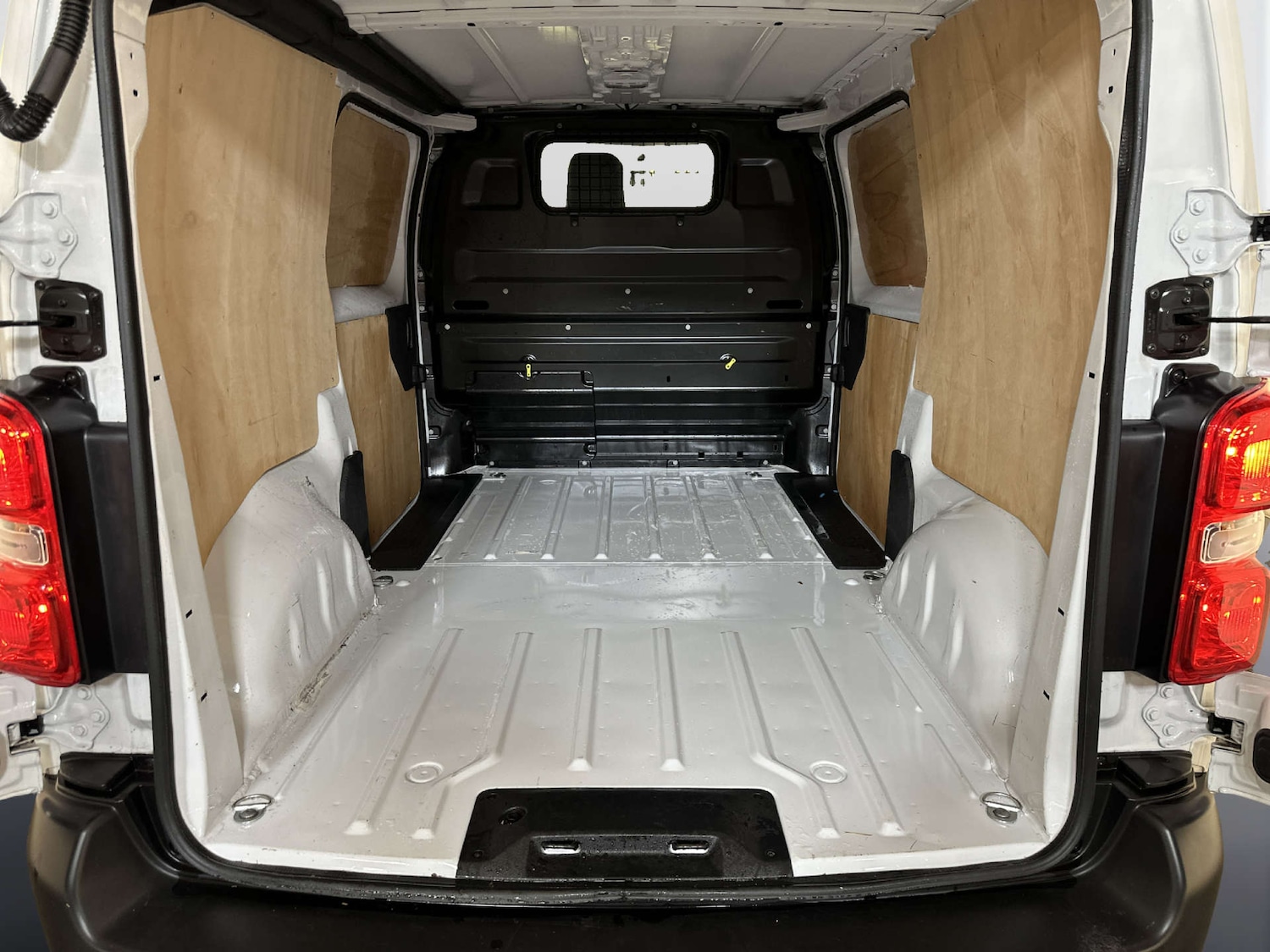 Used Toyota ProAce 2024 for sale - 77954357: Photo 15