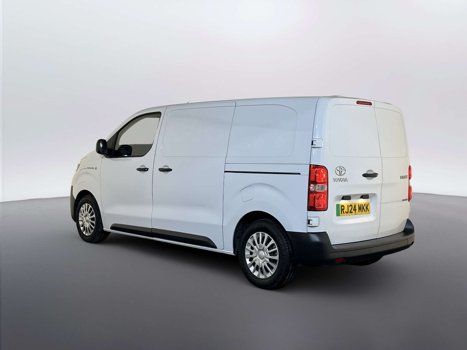 Used Toyota ProAce 2024 for sale - 77954357: Photo 8