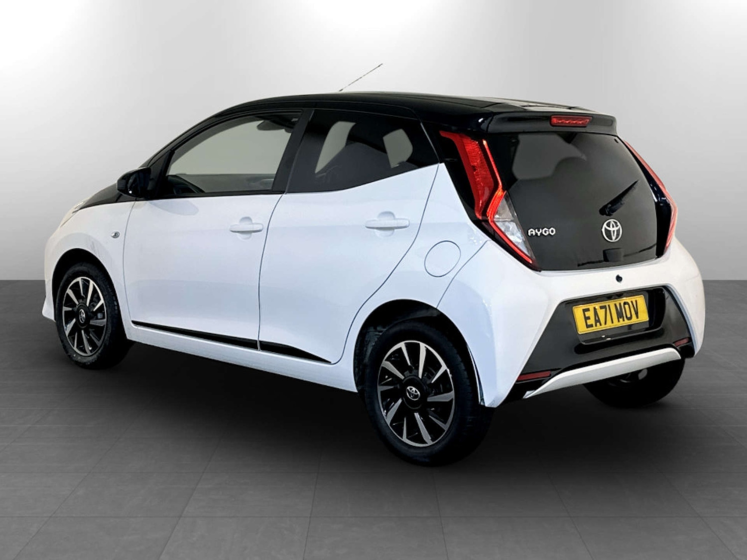 Used Toyota AYGO 2021 for sale - 77355501: Photo 8