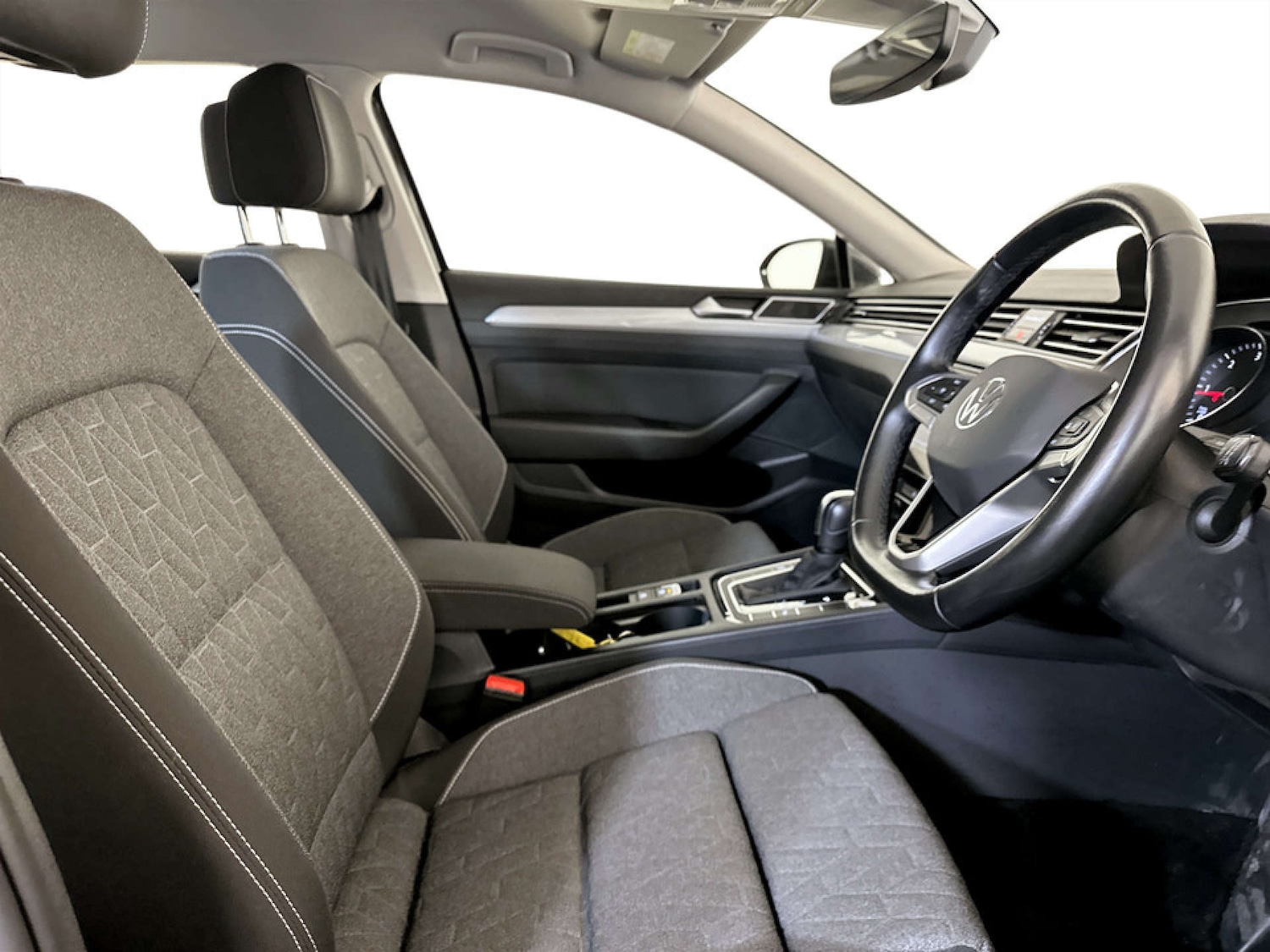 Used Volkswagen Passat 2023 for sale - 77535140: Photo 13