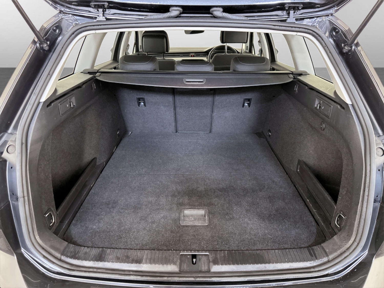 Used Volkswagen Passat 2023 for sale - 77535140: Photo 15