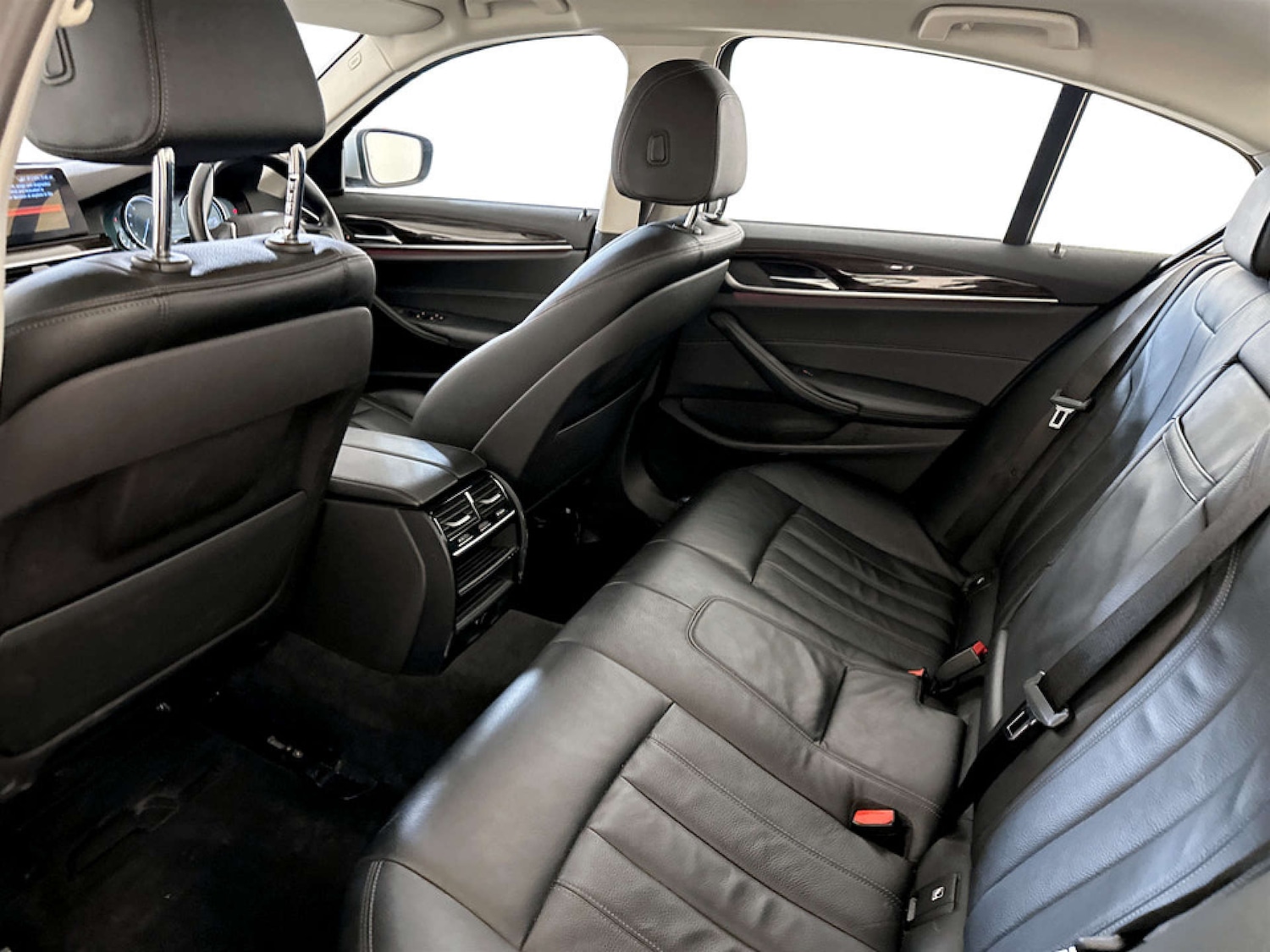 Used BMW 5 Series 2018 for sale - 77326051: Photo 14