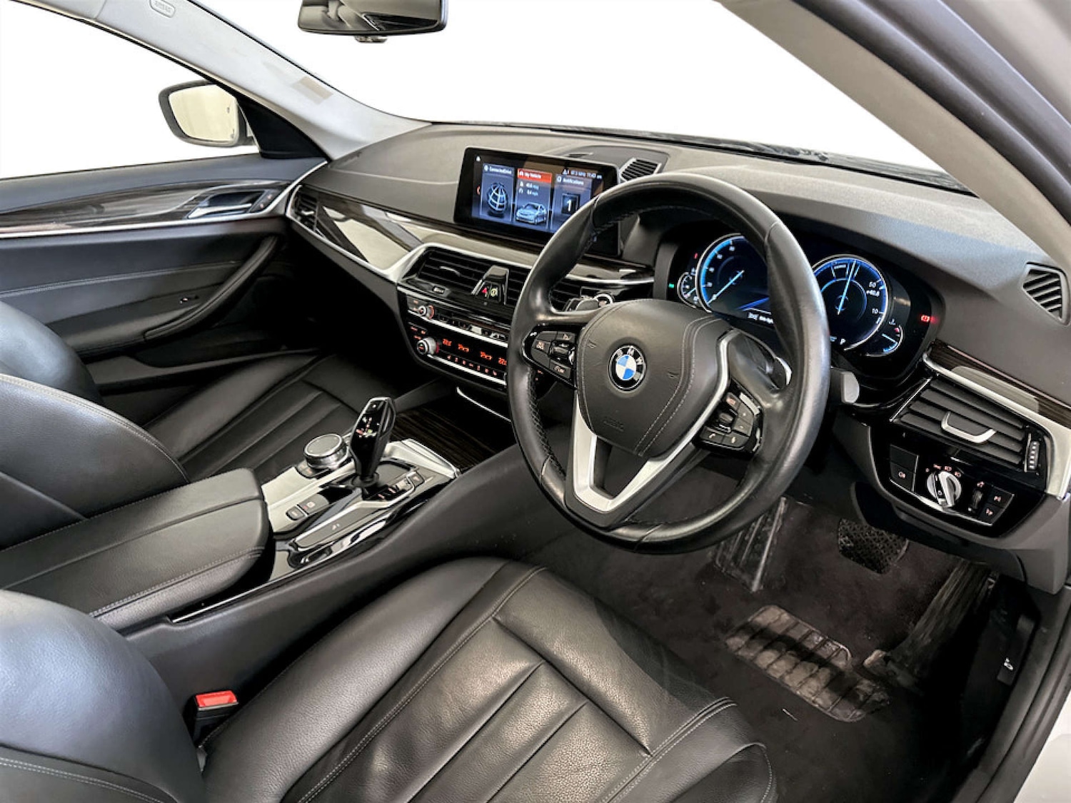 Used BMW 5 Series 2018 for sale - 77326051: Photo 15