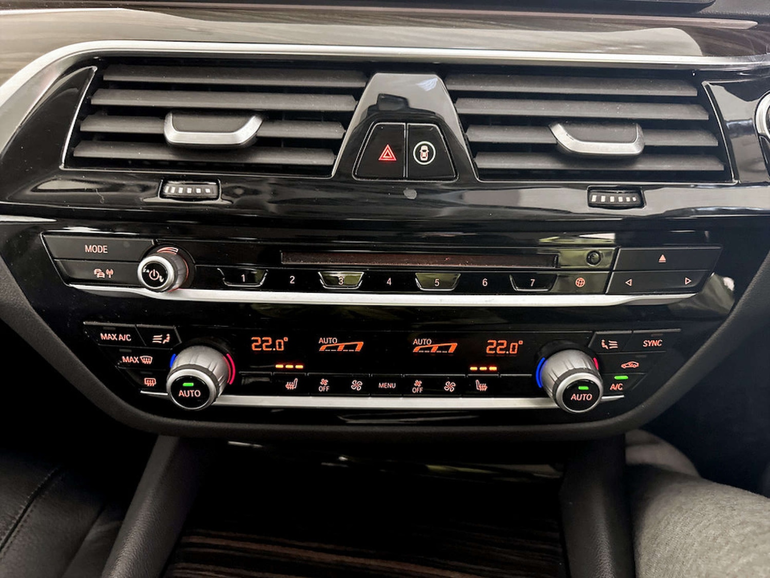 Used BMW 5 Series 2018 for sale - 77326051: Photo 24