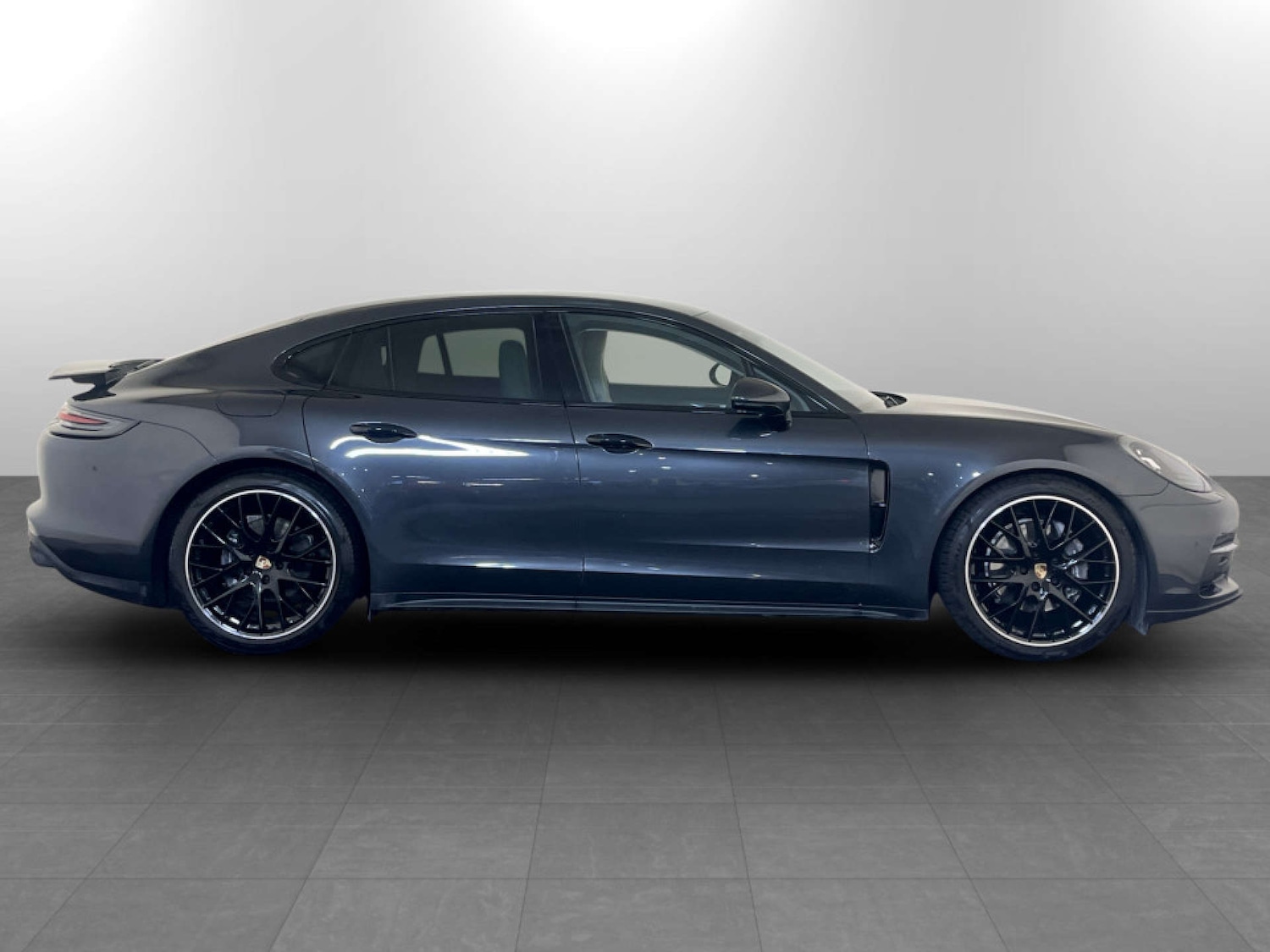 Used Porsche Panamera 2017 for sale - 77185246: Photo 11