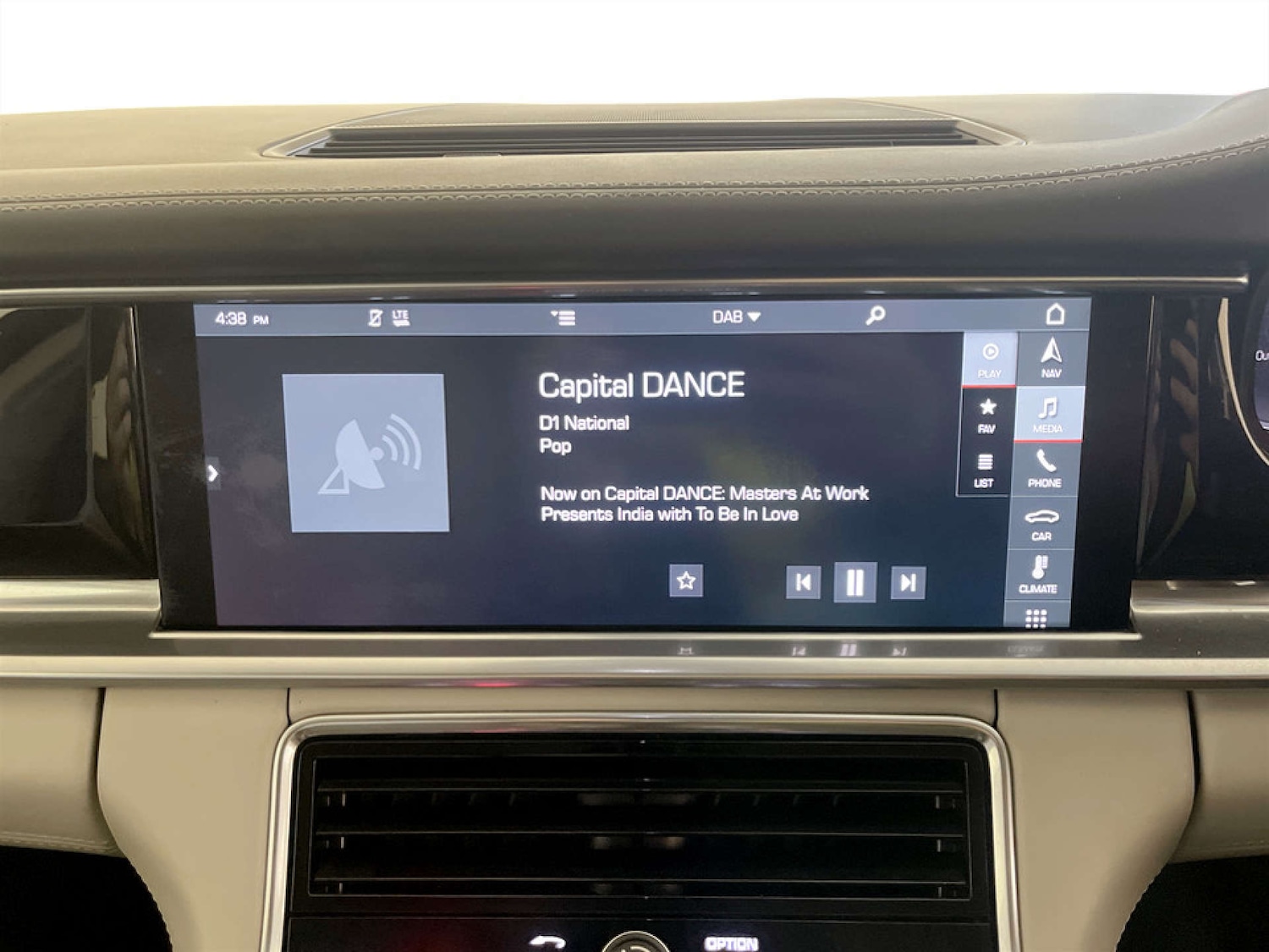 Used Porsche Panamera 2017 for sale - 77185246: Photo 23