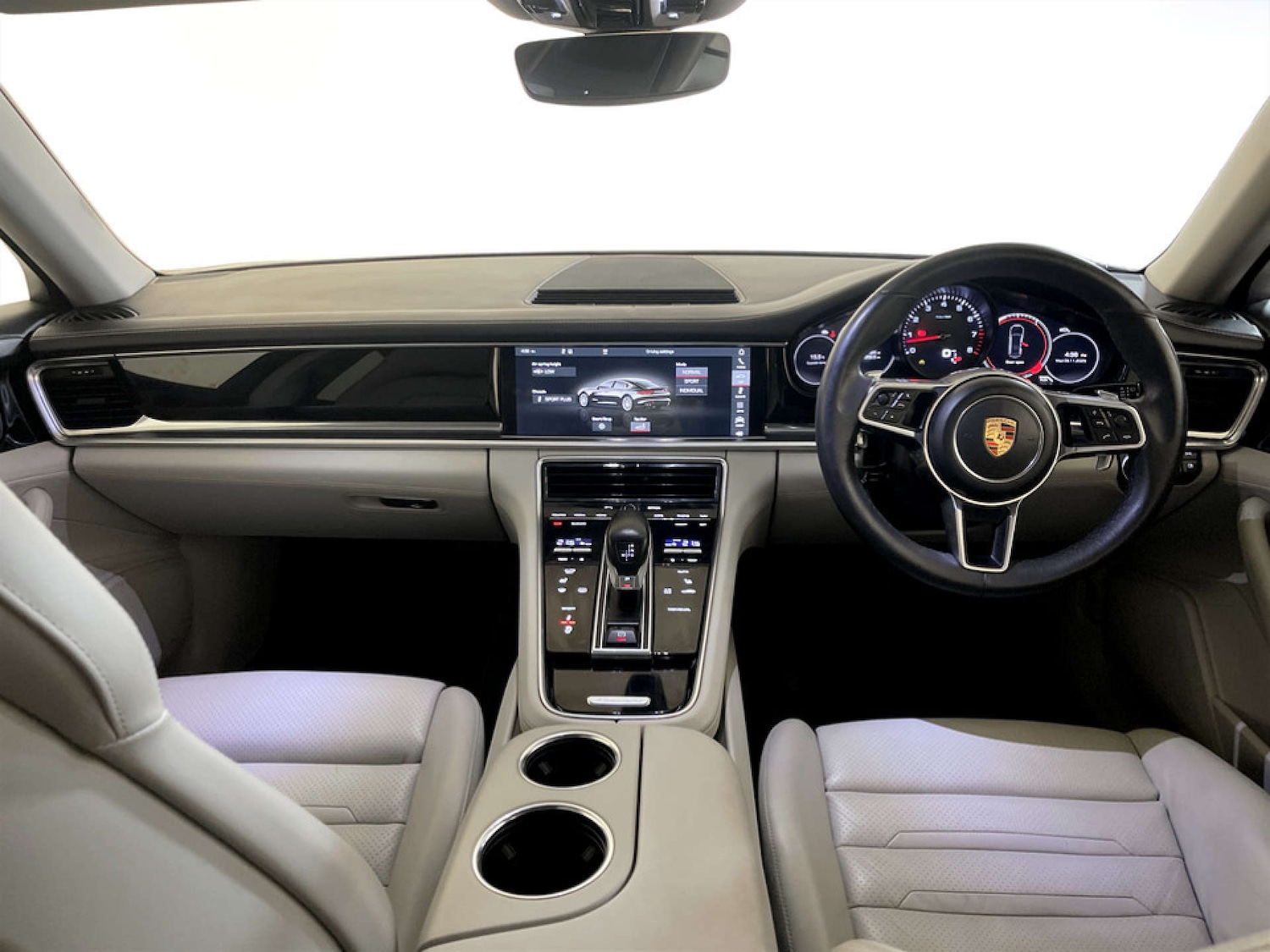 Used Porsche Panamera 2017 for sale - 77185246: Photo 3