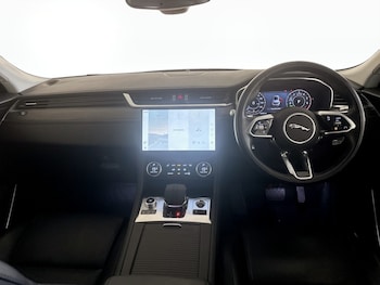 Used Jaguar F-Pace 2021 for sale - 75331640: Photo
