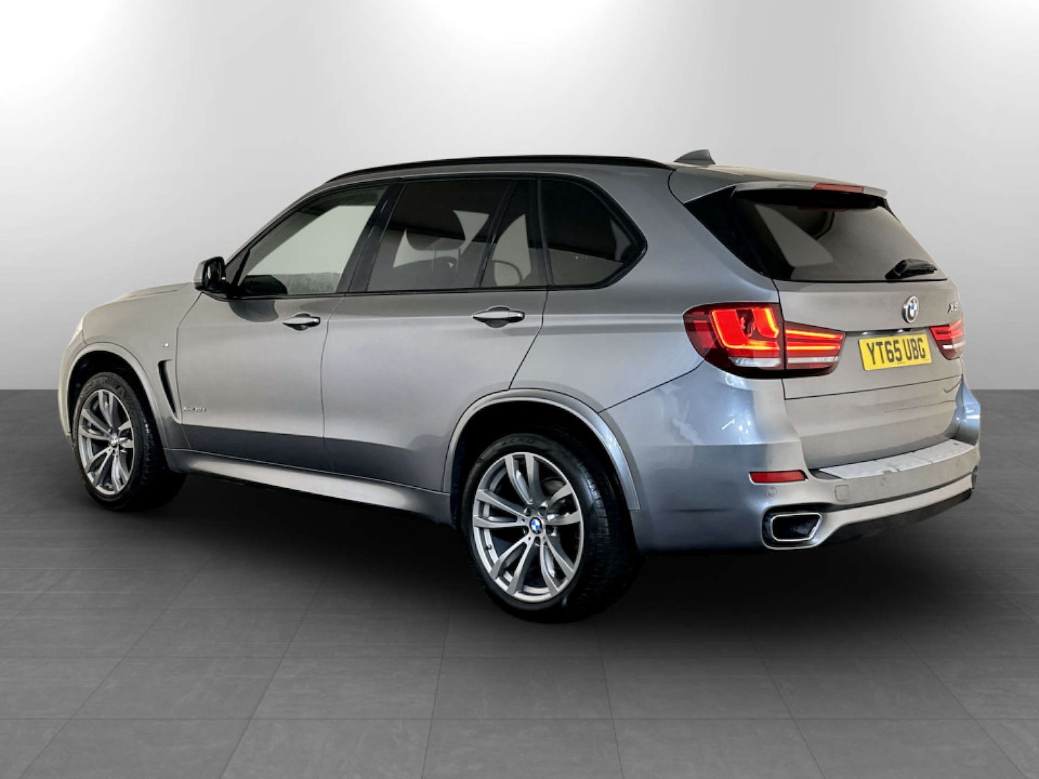 Used BMW X5 2015 for sale - 77523318: Photo 8