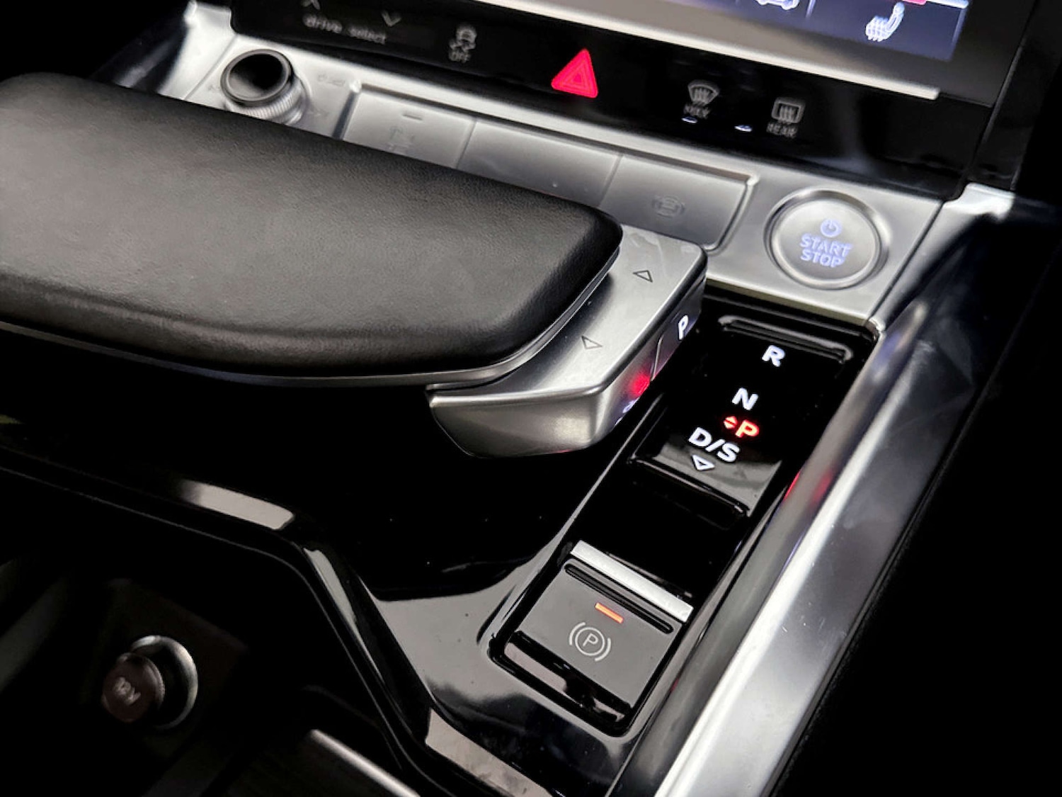 Used Audi e-tron 2020 for sale - 77780940: Photo 31