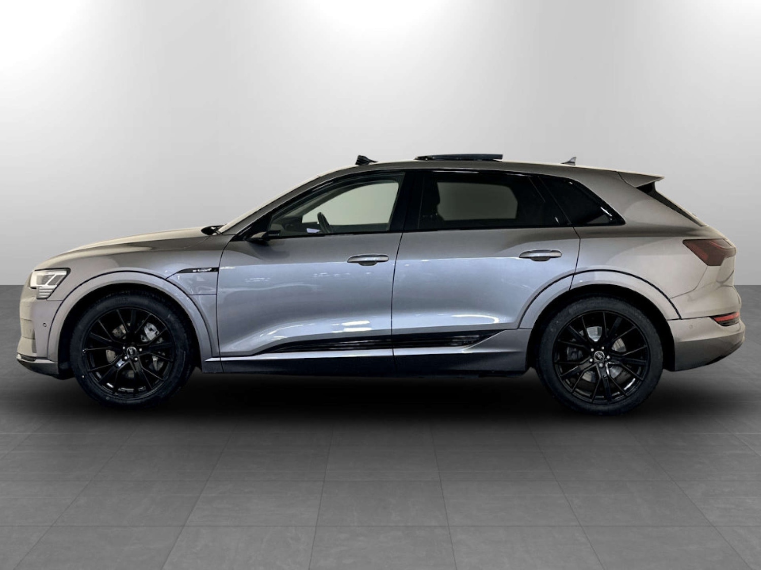 Used Audi e-tron 2020 for sale - 77780940: Photo 7