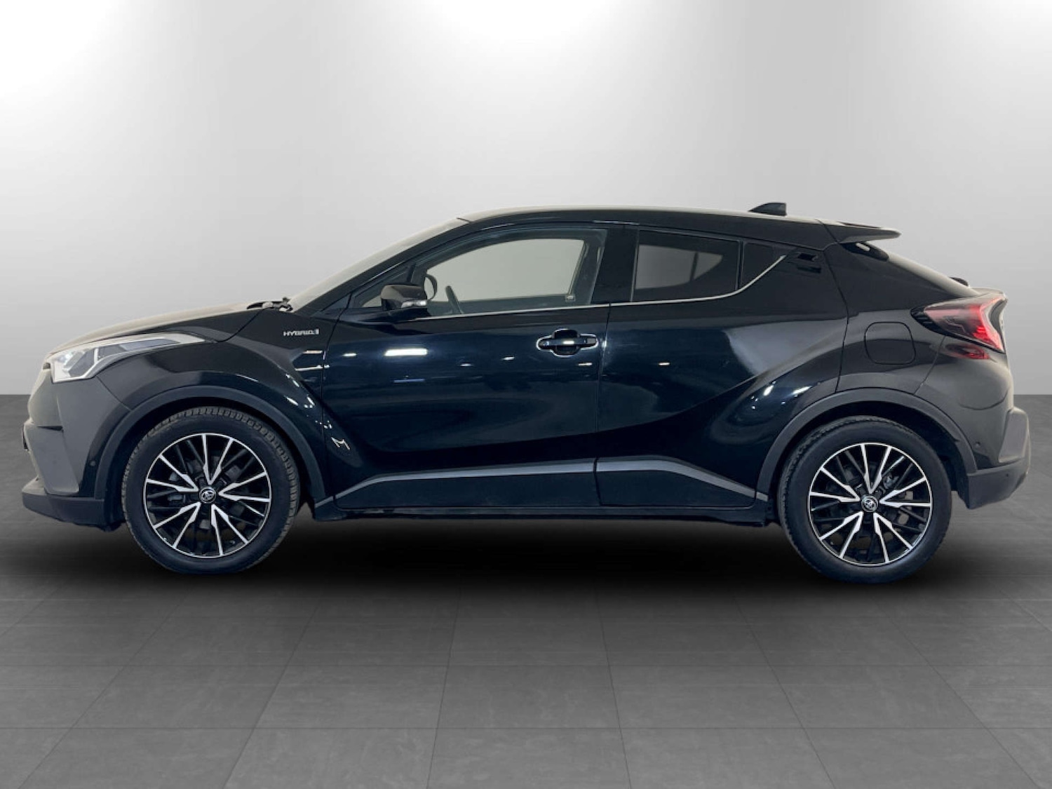 Used Toyota C-HR 2019 for sale - 77422853: Photo 6