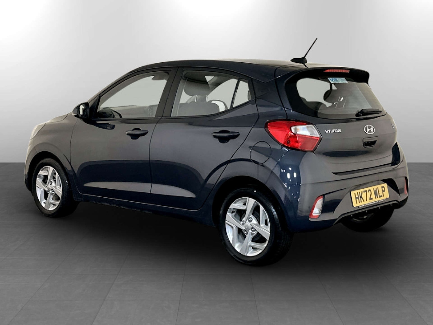 Used Hyundai i10 2023 for sale - 77262734: Photo 8
