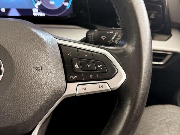 Used Volkswagen Golf 2021 for sale - 76028270: Photo 20