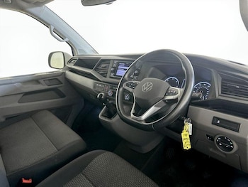 Used Volkswagen Transporter 2023 for sale - 75712142: Photo