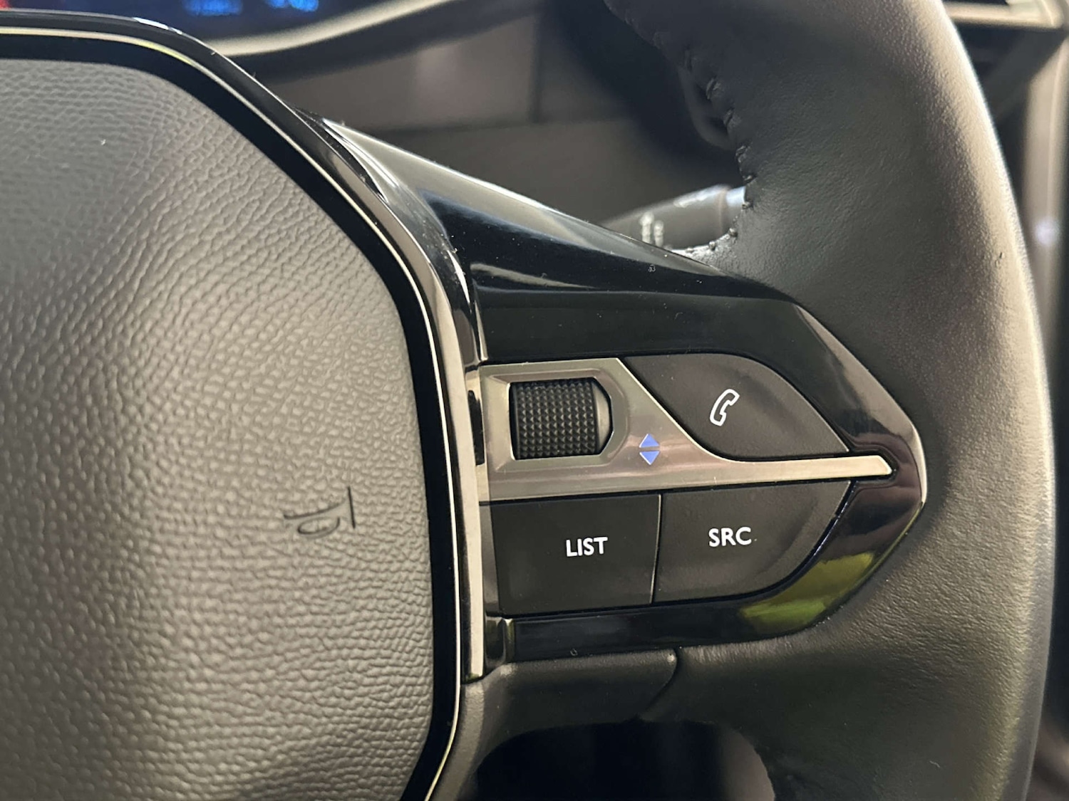 Used Peugeot 2008 2021 for sale - 77934052: Photo 19