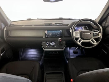 Used Land Rover Defender 90 2023 for sale - 75880927: Photo