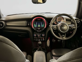 Used MINI Hatch 2019 for sale - 78400859: Photo