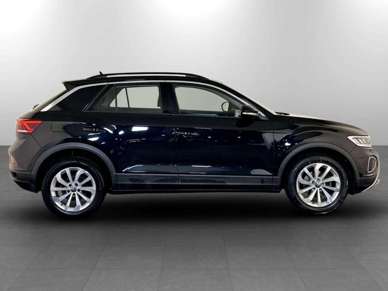 Used Volkswagen T-Roc 2022 for sale - 77209989: Photo 11