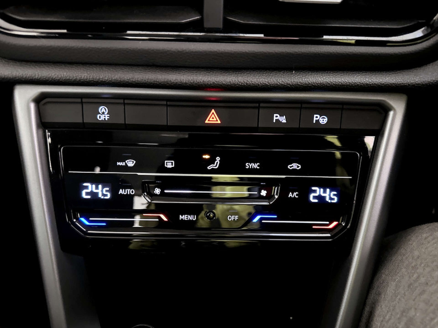 Used Volkswagen T-Roc 2022 for sale - 77209989: Photo 25