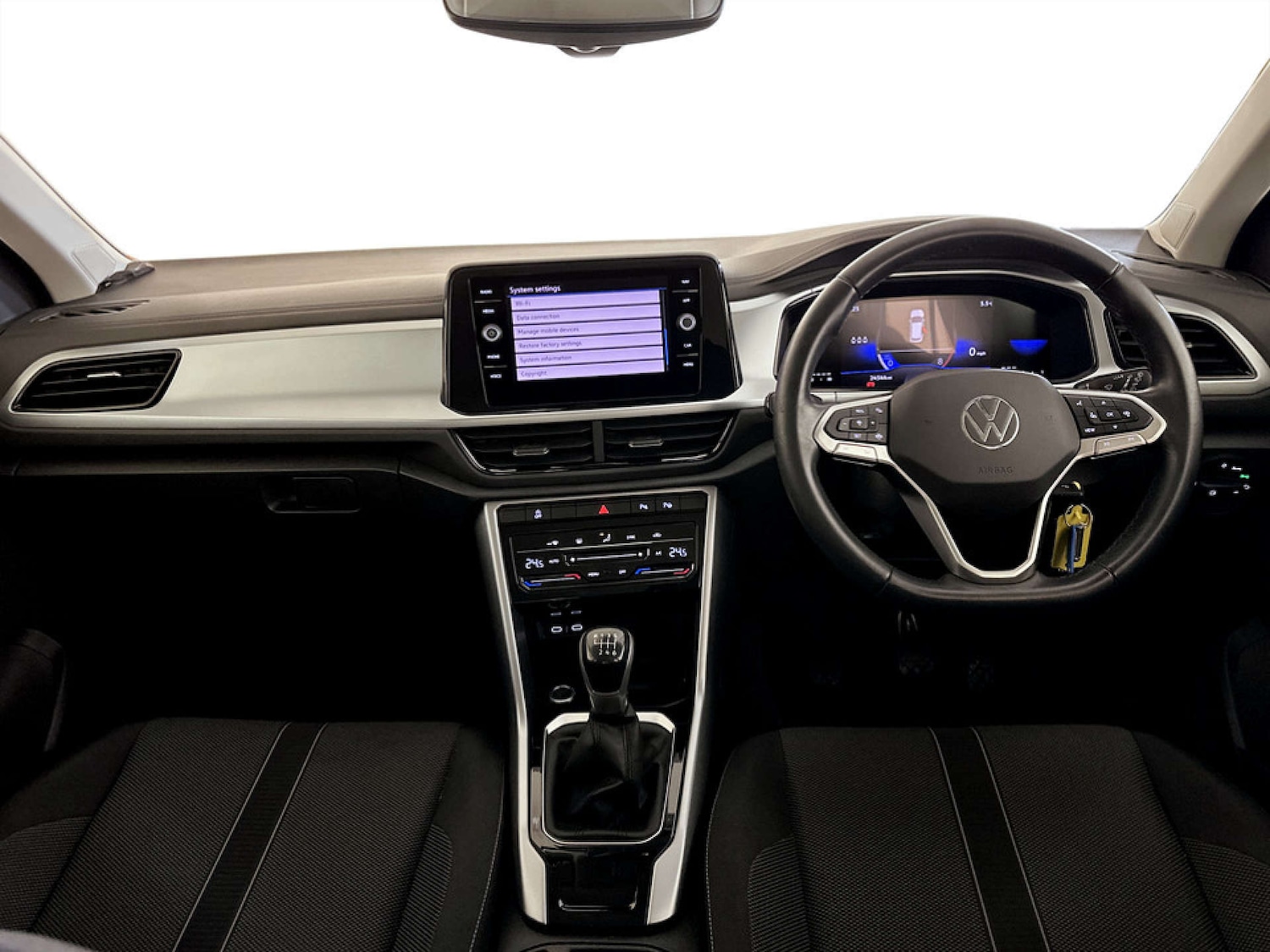 Used Volkswagen T-Roc 2022 for sale - 77209989: Photo 3