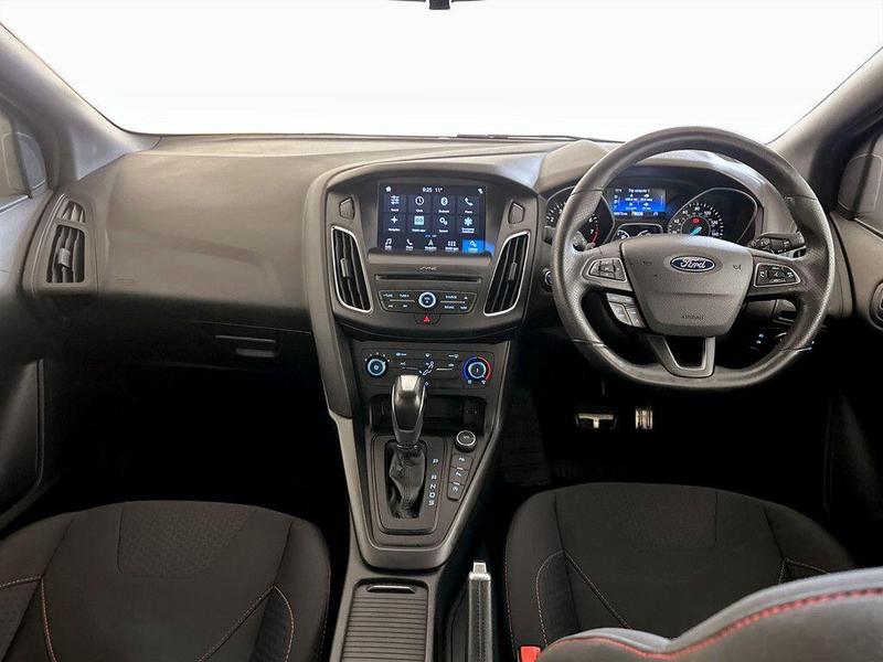 Used Ford Focus 2017 for sale - 76146615: Photo 3