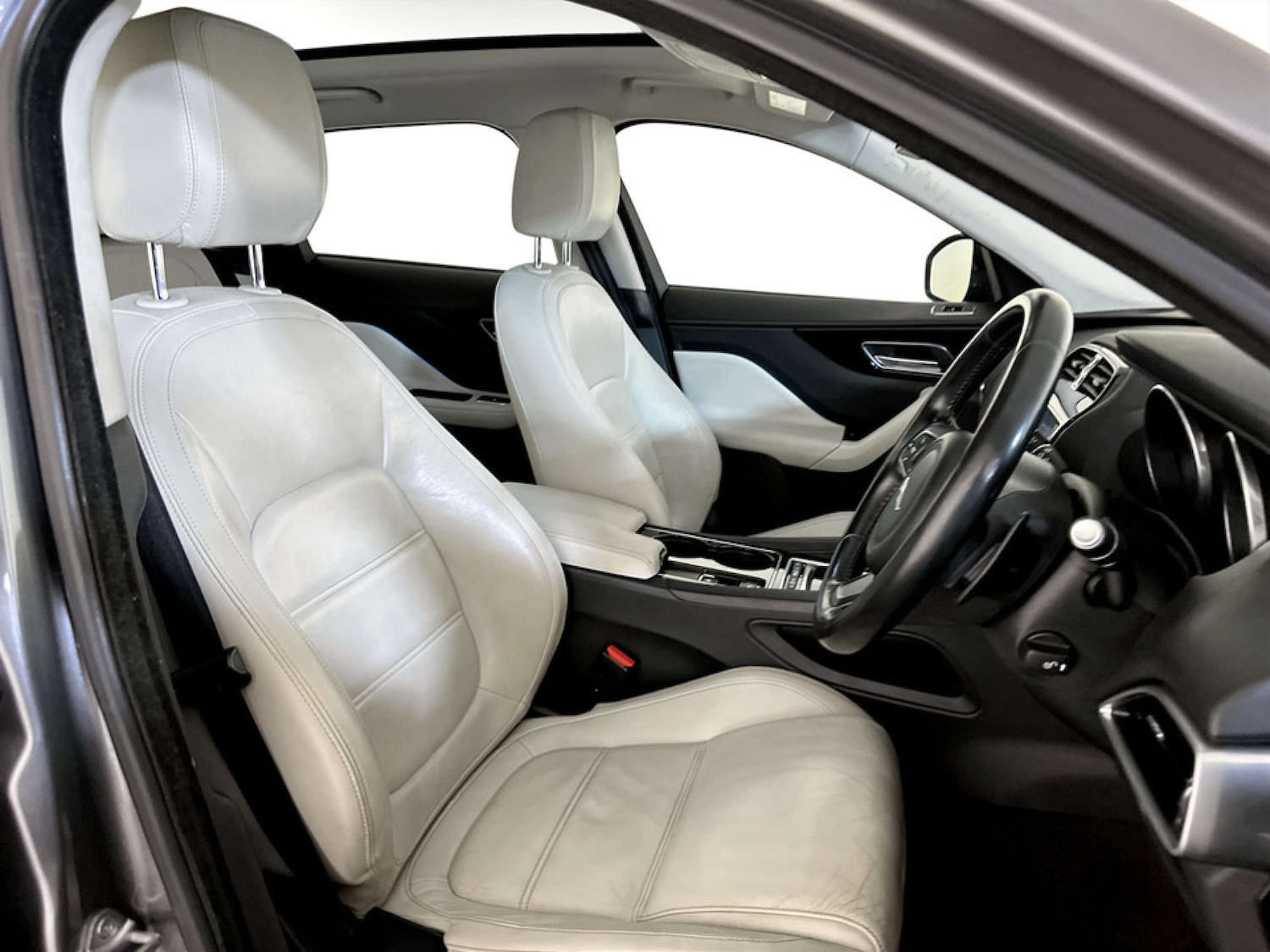 Used Jaguar F-Pace 2016 for sale - 77380722: Photo 13