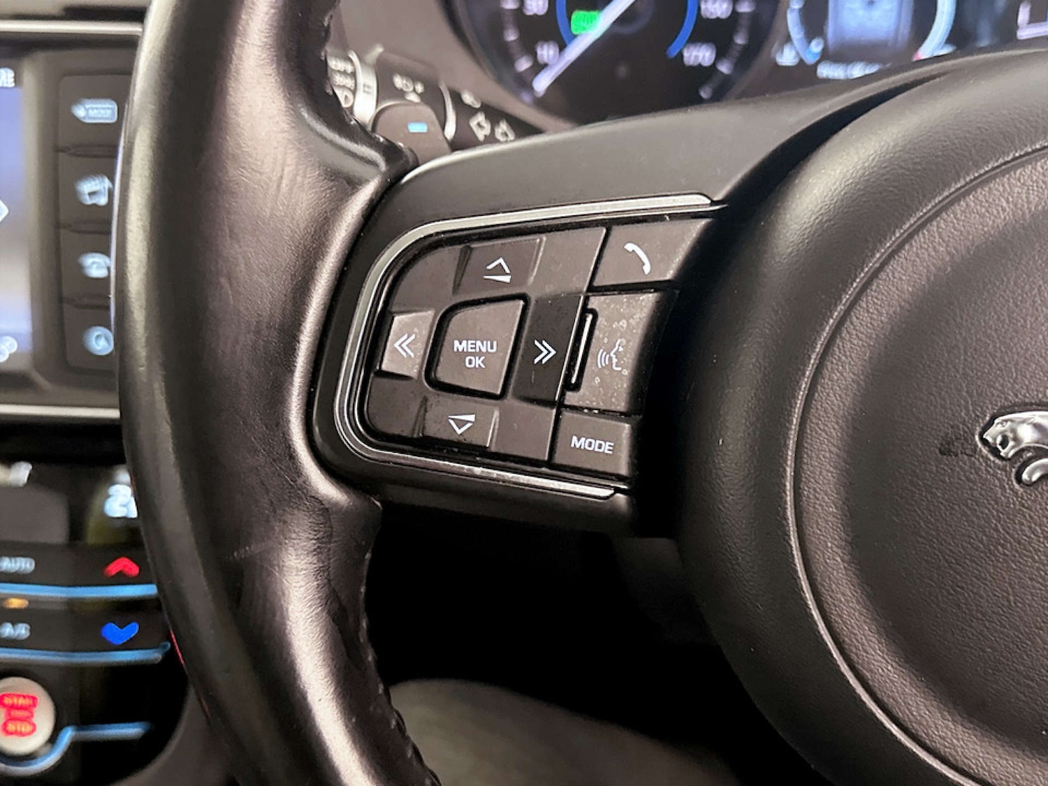 Used Jaguar F-Pace 2016 for sale - 77380722: Photo 18