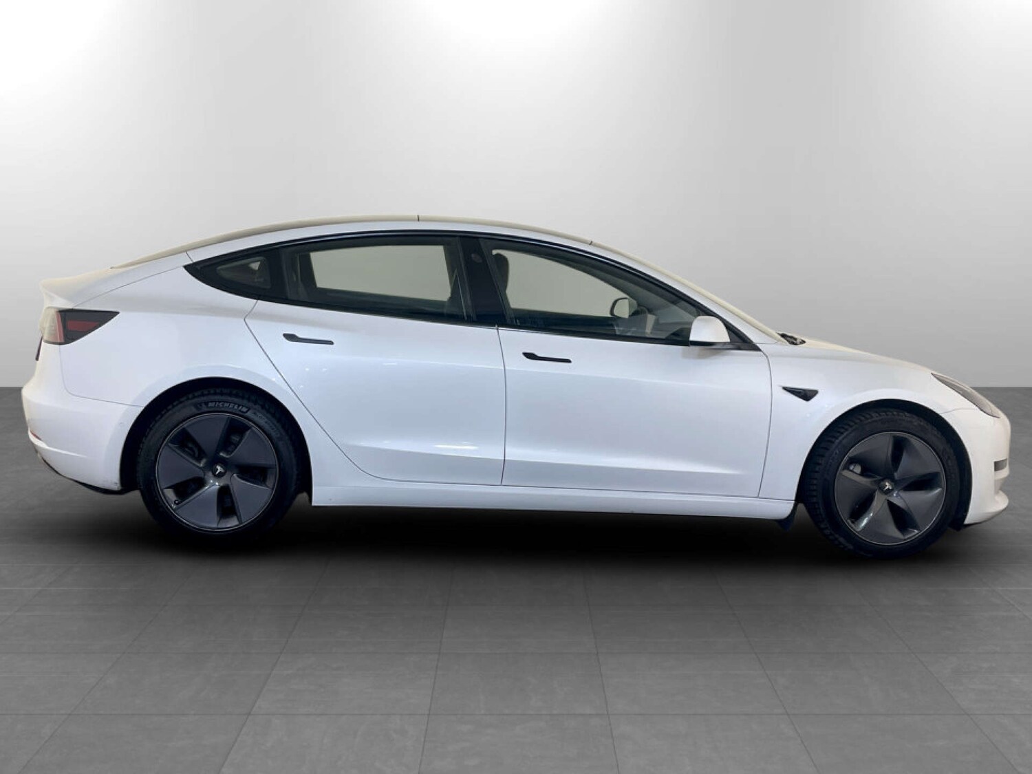Used Tesla Model 3 2022 for sale - 77690692: Photo 10