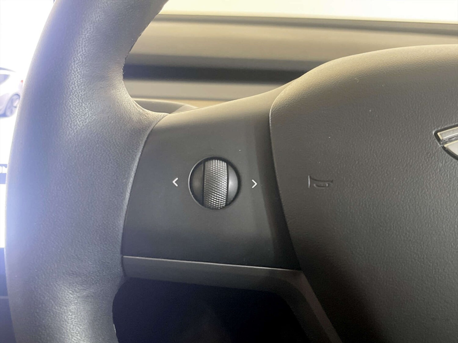 Used Tesla Model 3 2022 for sale - 77690692: Photo 16