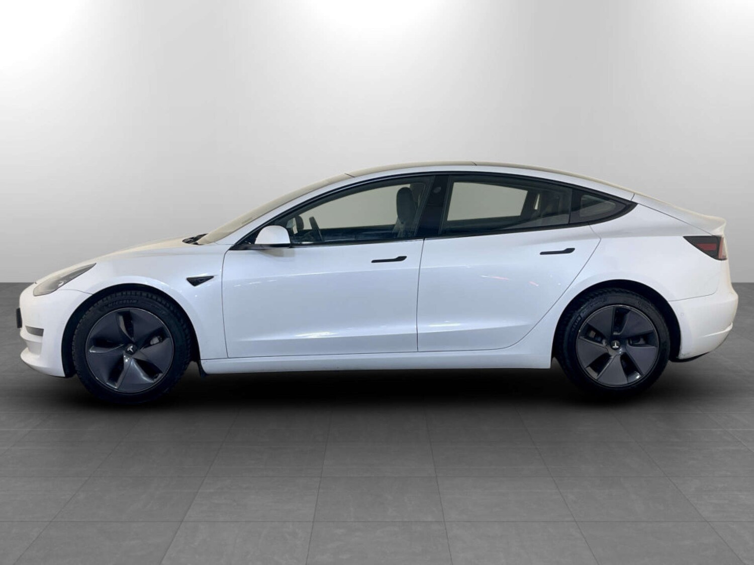 Used Tesla Model 3 2022 for sale - 77690692: Photo 6