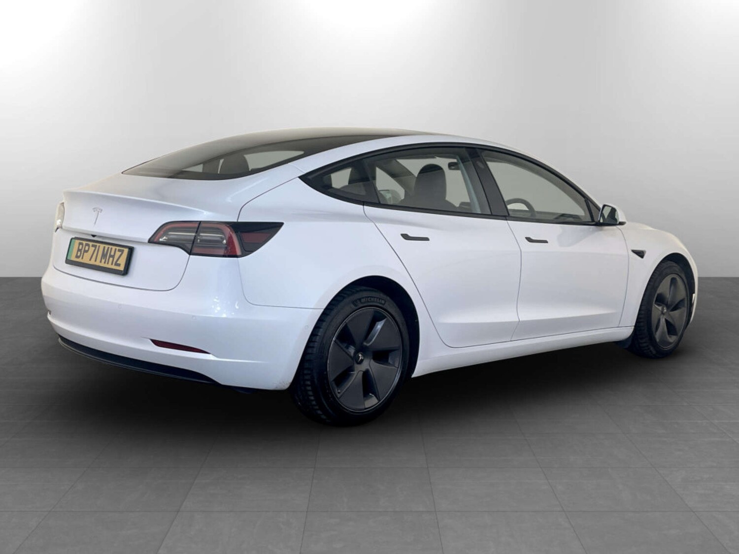 Used Tesla Model 3 2022 for sale - 77690692: Photo 9