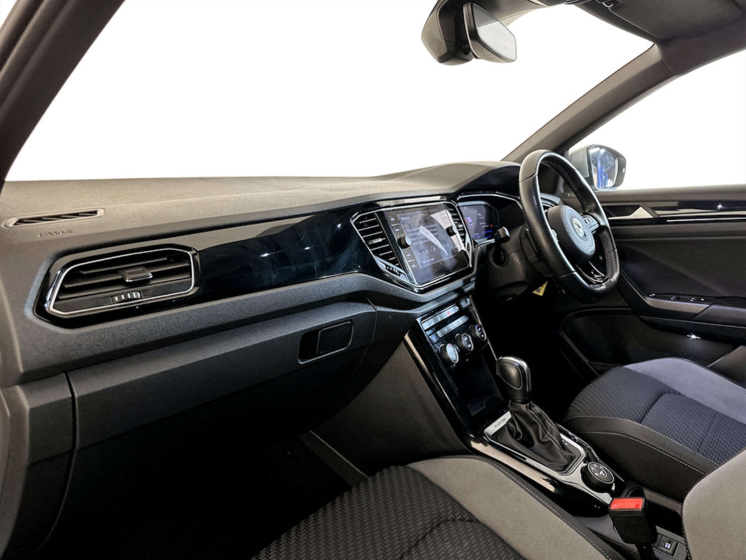 Used Volkswagen T-Roc 2021 for sale - 77185347: Photo 12