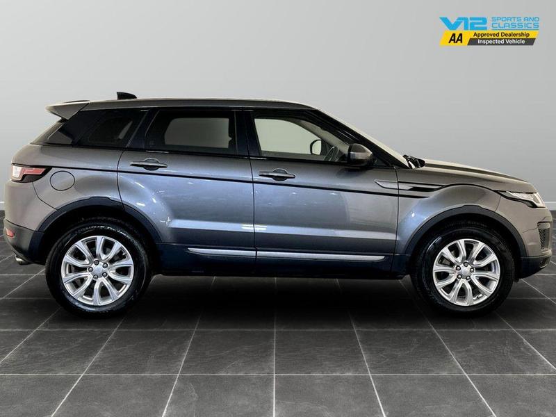Used Land Rover Range Rover Evoque 2017 for sale - 76056105: Photo 11
