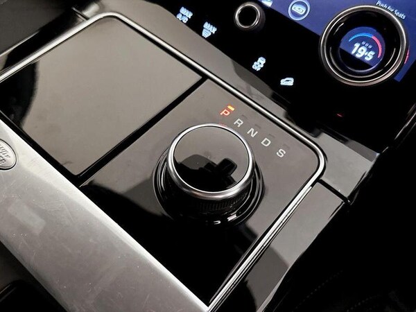 Used Land Rover Range Rover Velar 2018 for sale - 76067637: Photo 26