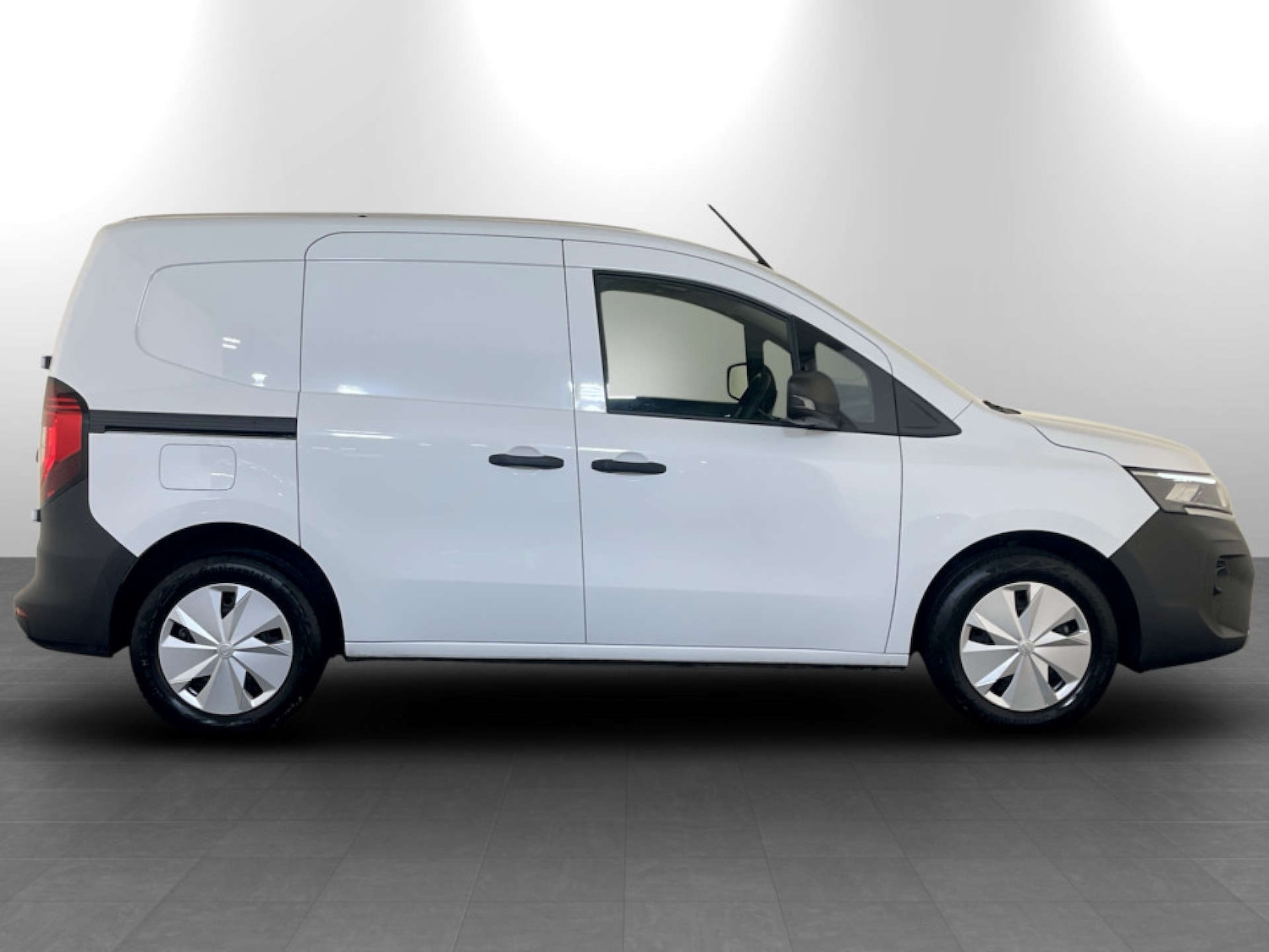 Used Nissan Other 2023 for sale - 77353614: Photo 11