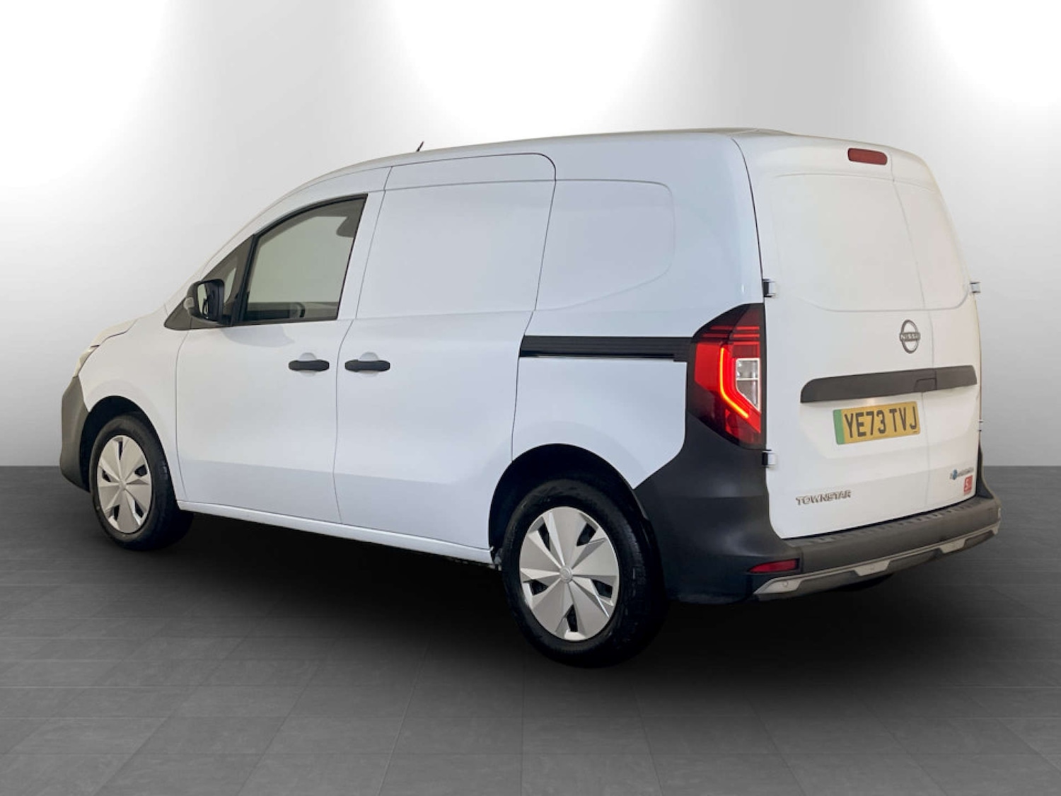 Used Nissan Other 2023 for sale - 77353614: Photo 8