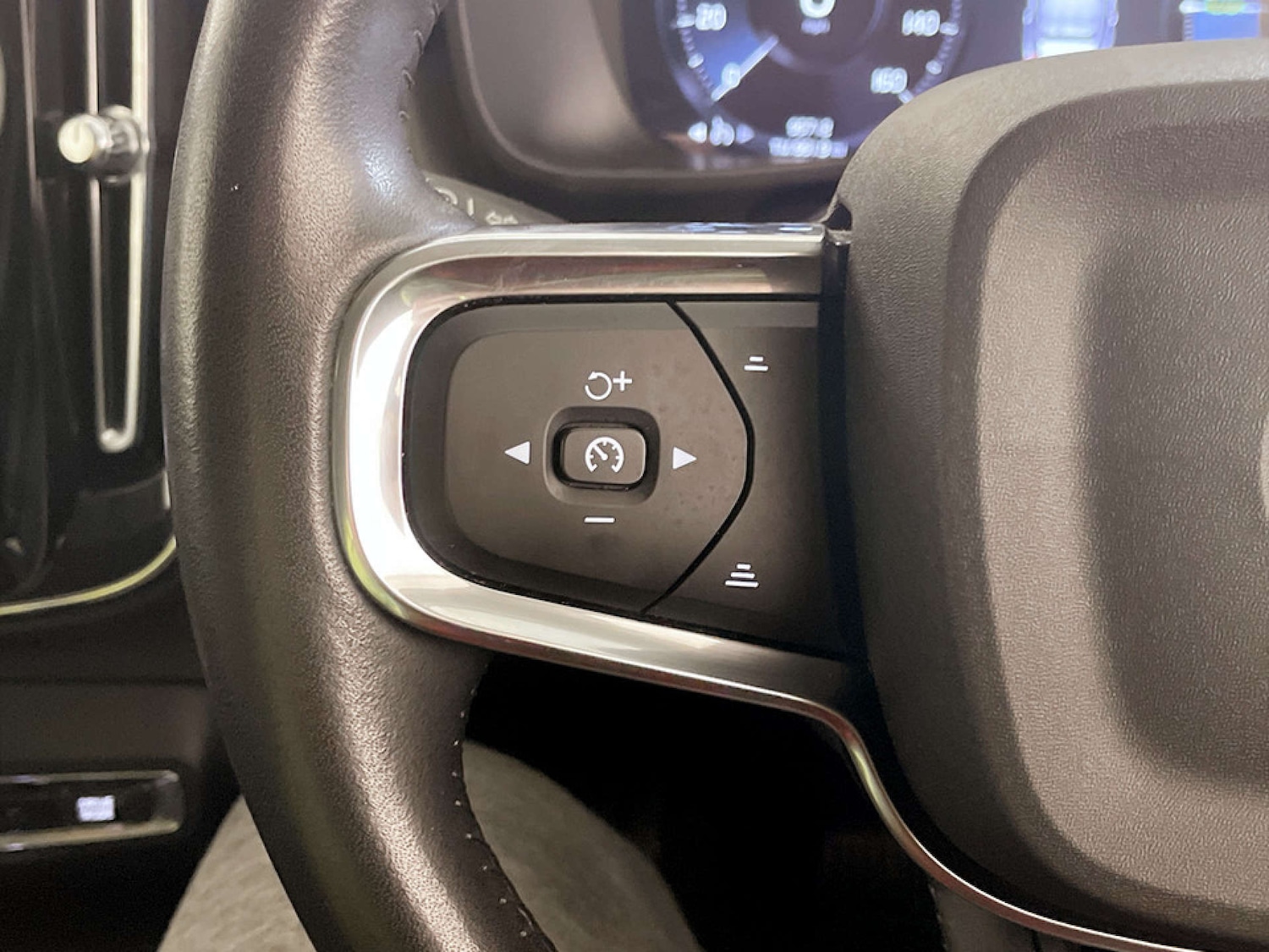 Used Volvo XC40 2021 for sale - 77423724: Photo 17