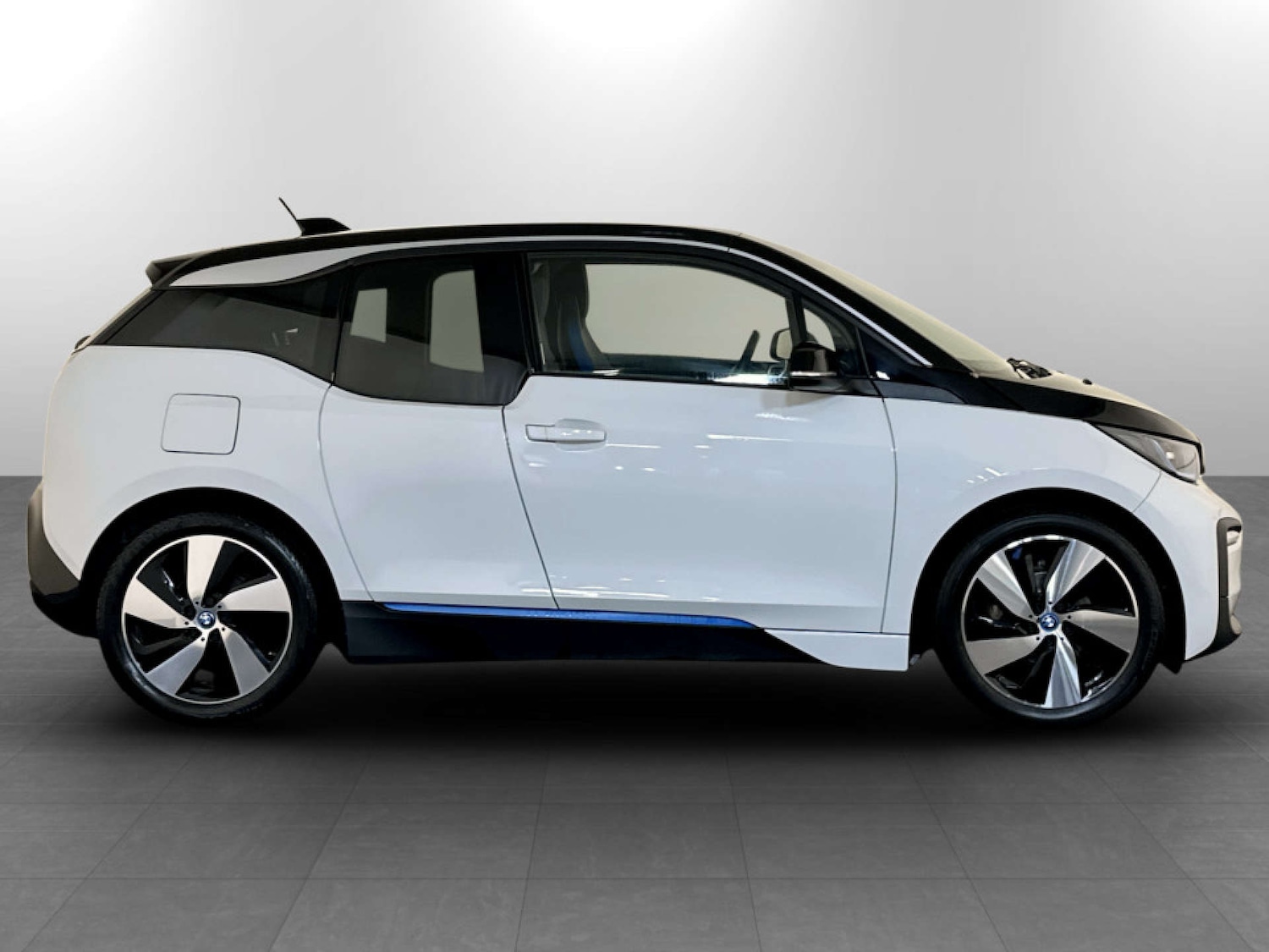 Used BMW i3 2019 for sale - 77326091: Photo 11