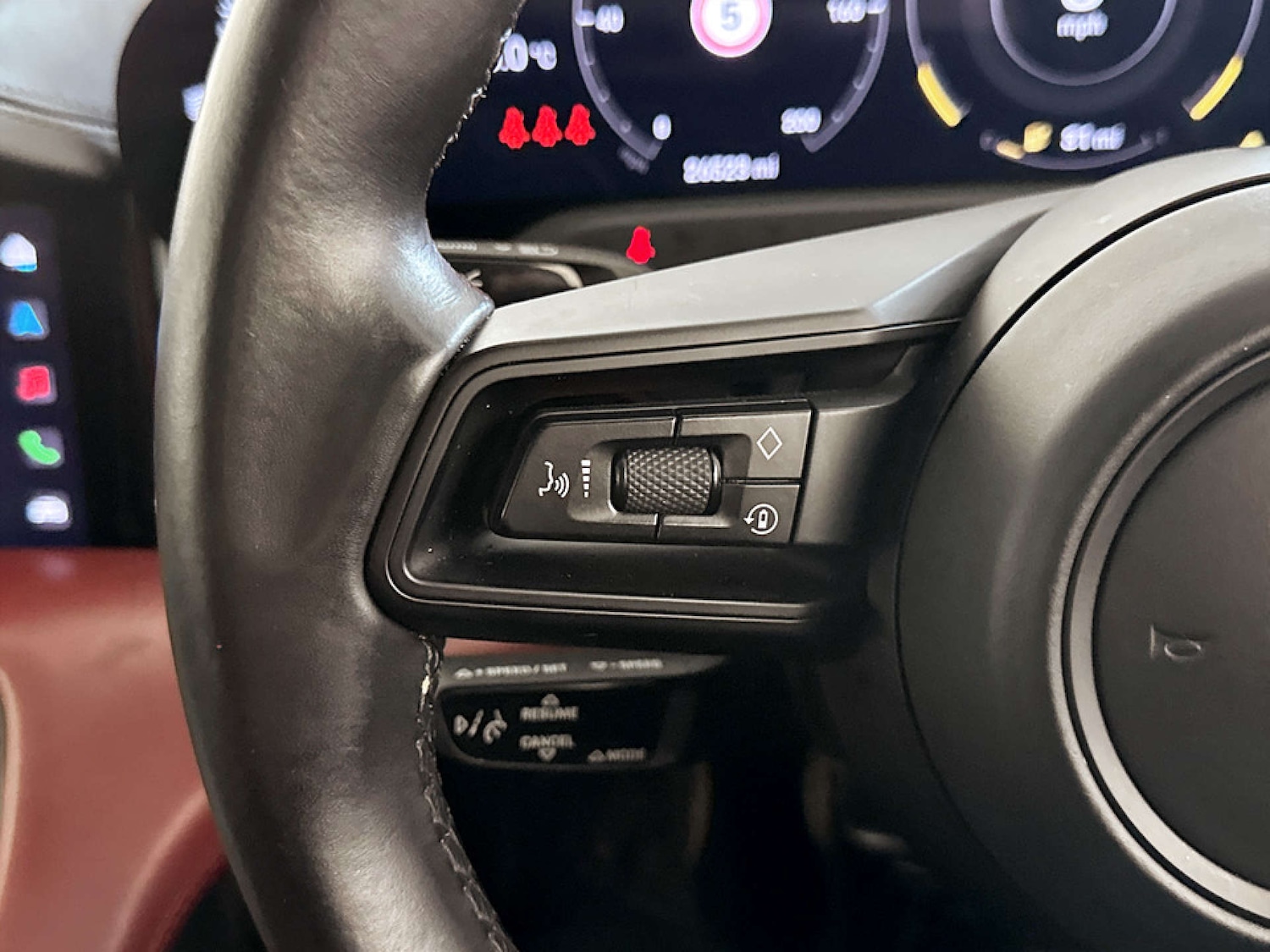 Used Porsche Taycan 2021 for sale - 77745454: Photo 17