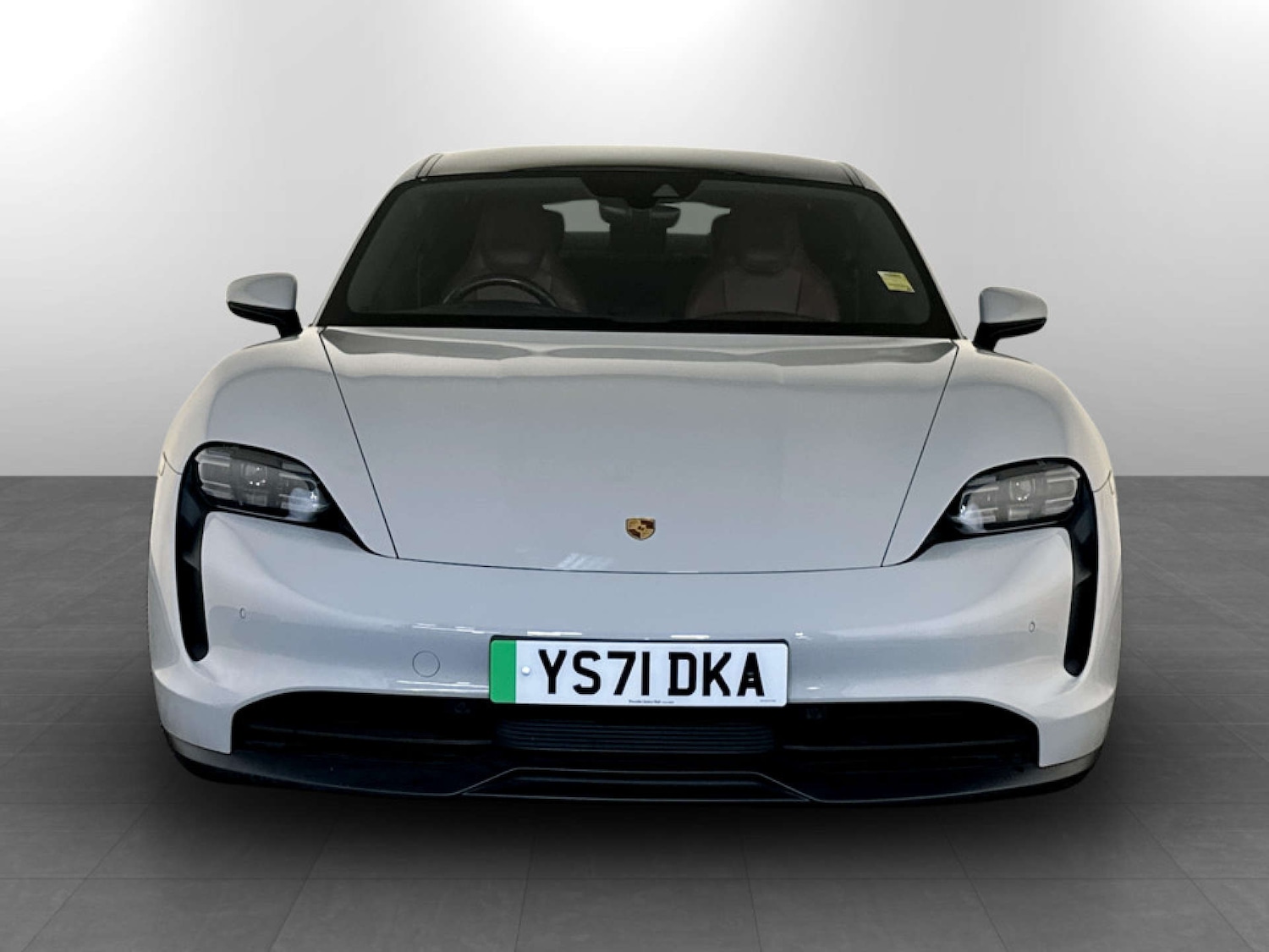 Used Porsche Taycan 2021 for sale - 77745454: Photo 5