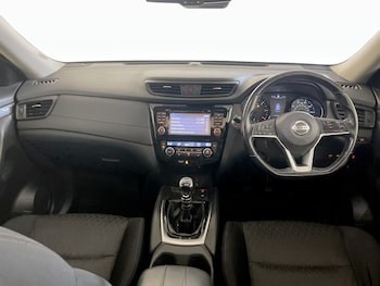 Used Nissan X-Trail 2017 for sale - 74435717: Photo