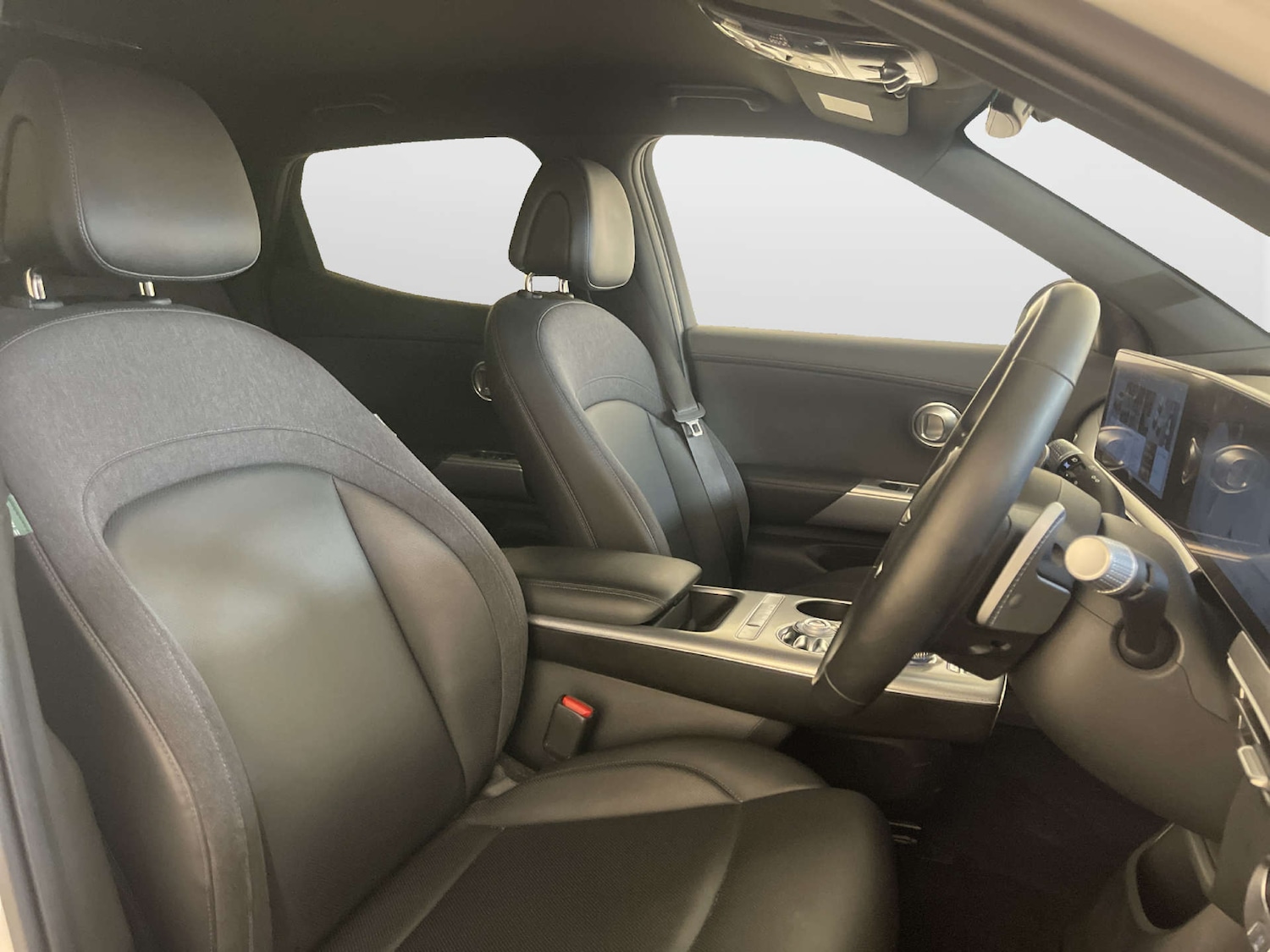 Used Genesis GV60 2023 for sale - 78068220: Photo 13