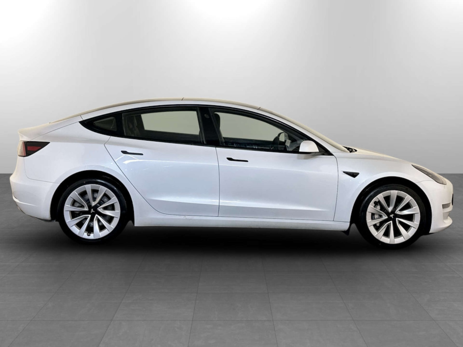 Used Tesla Model 3 2021 for sale - 77249248: Photo 11