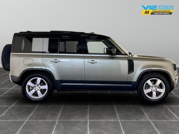 Used Land Rover Defender 110 2020 for sale - 75711797: Photo 11