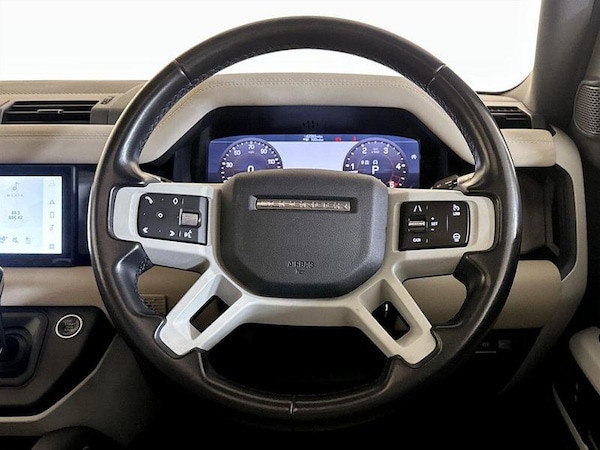 Used Land Rover Defender 110 2020 for sale - 75711797: Photo 17