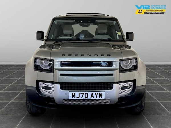 Used Land Rover Defender 110 2020 for sale - 75711797: Photo 5
